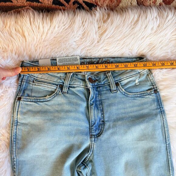 Wrangler Retro flare leg jeans - Picture 6 of 12